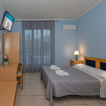 Hotel Villa Benvenuti ヴィアレッジョ エクステリア 写真
