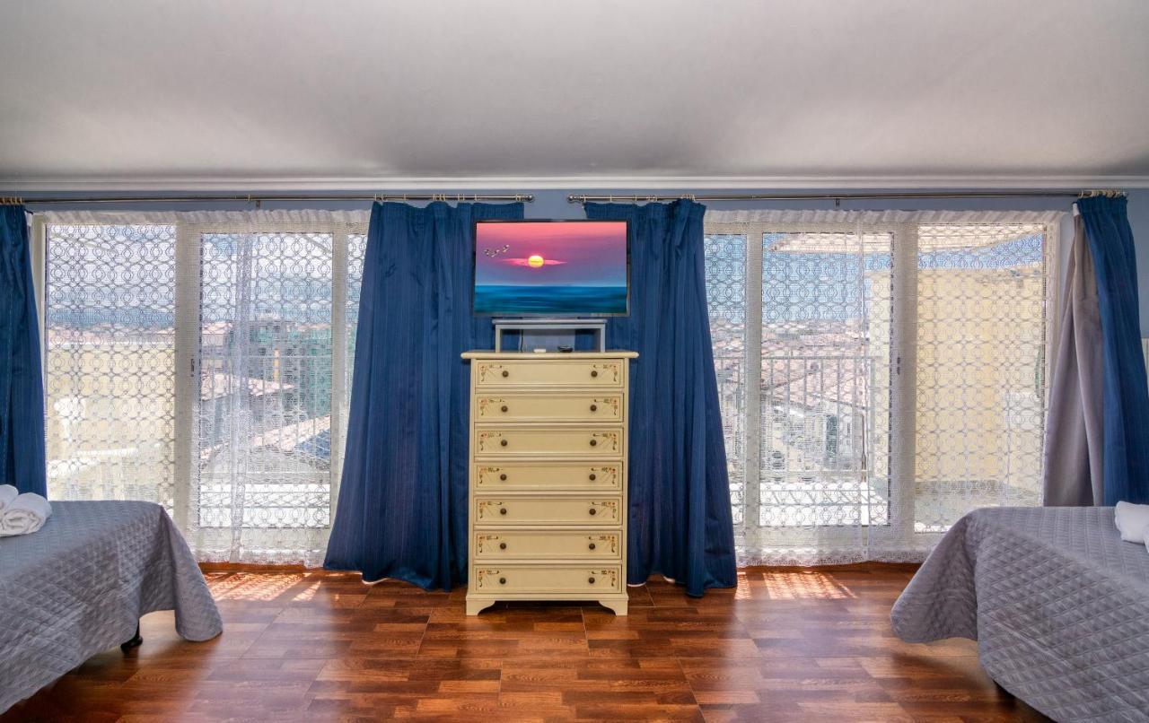 Hotel Villa Benvenuti ヴィアレッジョ エクステリア 写真