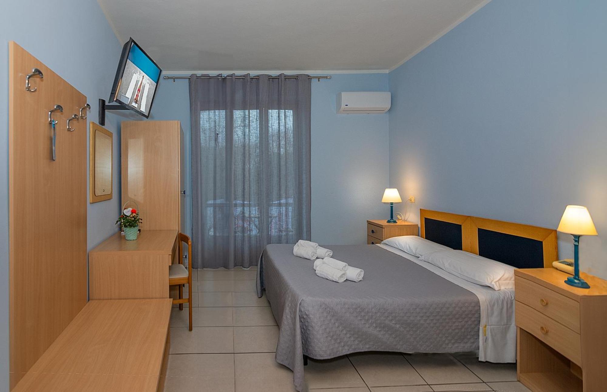 Hotel Villa Benvenuti ヴィアレッジョ エクステリア 写真