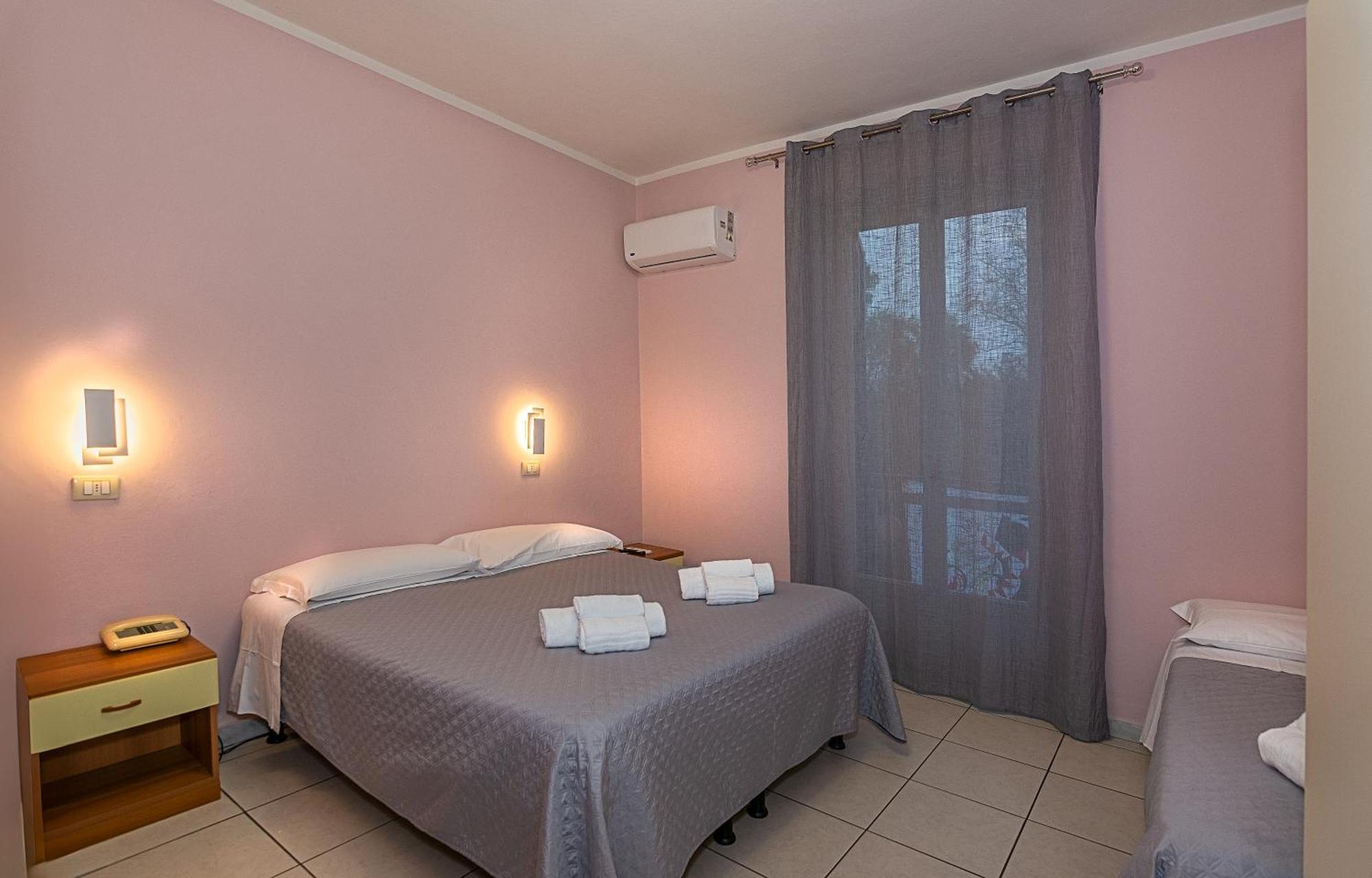 Hotel Villa Benvenuti ヴィアレッジョ エクステリア 写真